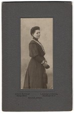 Fotografie Alfred Schmidt, Leipzig-Lindenau, Merseburger Str. 31, Seitlich steh 