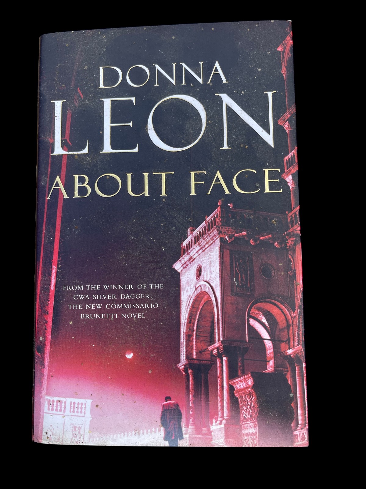 Donna Leon - About Face - Commissario Brunetti Novel - 2009 William Heinemann Pa