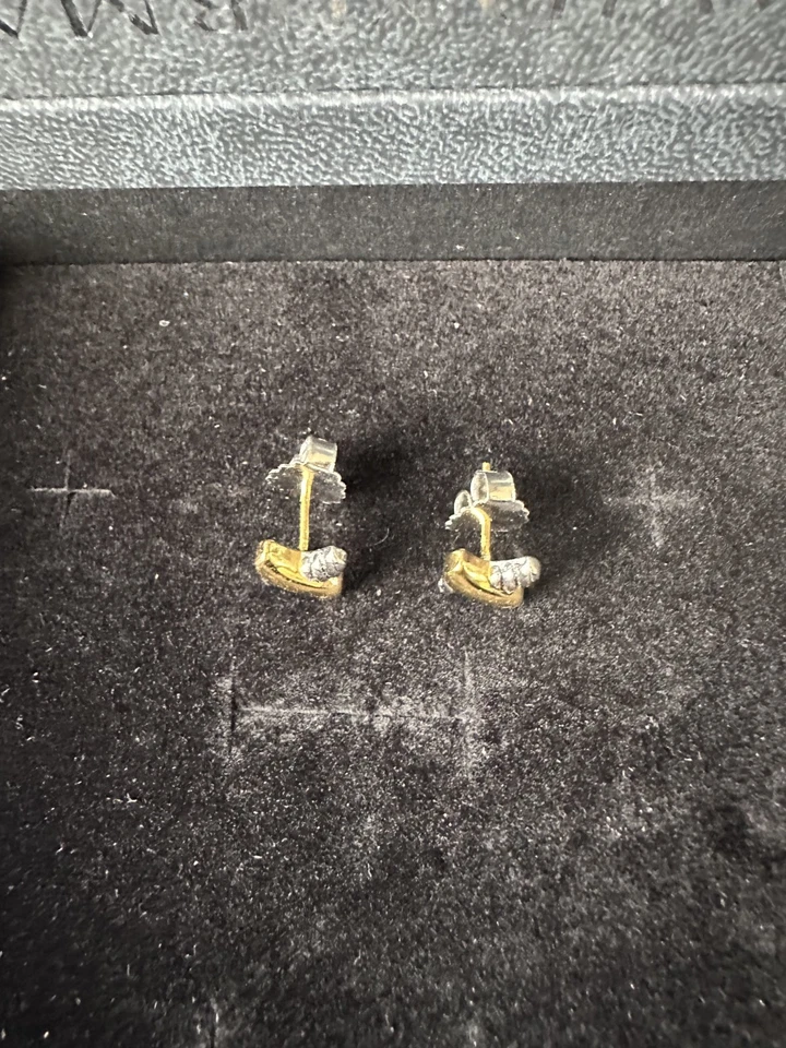Aretes pequeños X de plata de ley 925 con oro amarillo de 18 quilates David Yurman Foto 2 de 4