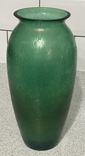 LARGE 24cm HIGH HEAVY ROYAL BRIERLEY STUDIO GLASS GREEN VASE MADE IN ENGLAND