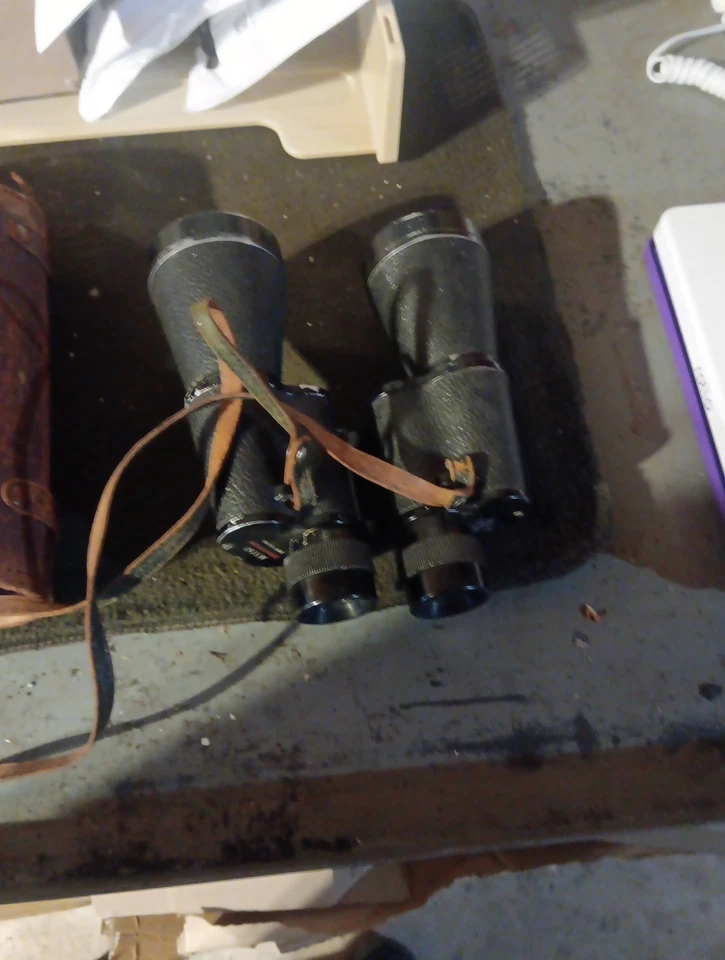 Vintage Binolux 10x50 Binoculars, 281 Ft At 1000 Yds, Made In Japan And Case. - Image 3 of 4