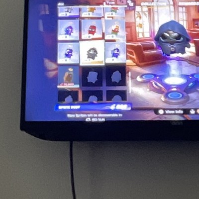 Gallexy fishy, aura,boss,grim reaper and gummy fishy,striker,aura,boss read desc