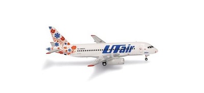 Herpa 572897 - 1/200 UTair Express Sukhoi Superjet 100 - RA-89033 - Neu