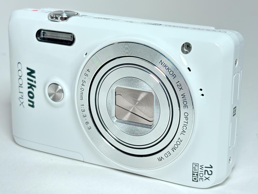 ジャンク Nikon Coolpix S6900 ホワイト デジタルカメラ Nikon Digital Camera COOLPIX S6900 12x 16.2MP Natural White