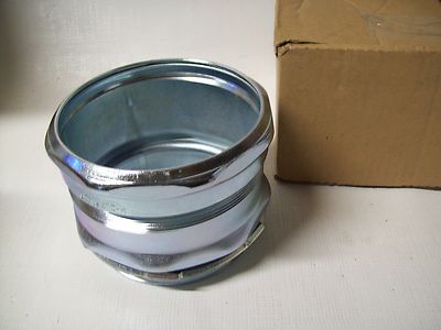 Cooper Crouse-Hinds 4'' Compression Type Box Connector 659