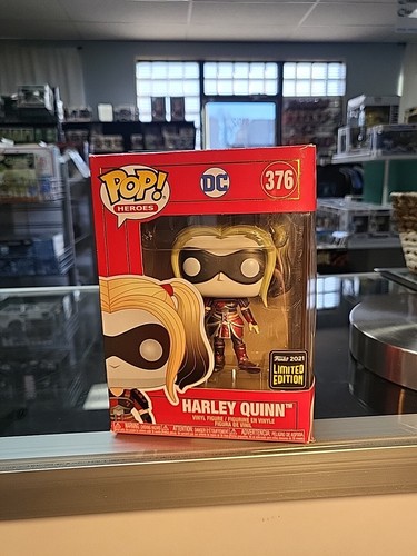 Harley Quinn #376 Funko 2021 Limited Edition mit SCHÜTZER DC Funko Pop! Beschädigt
