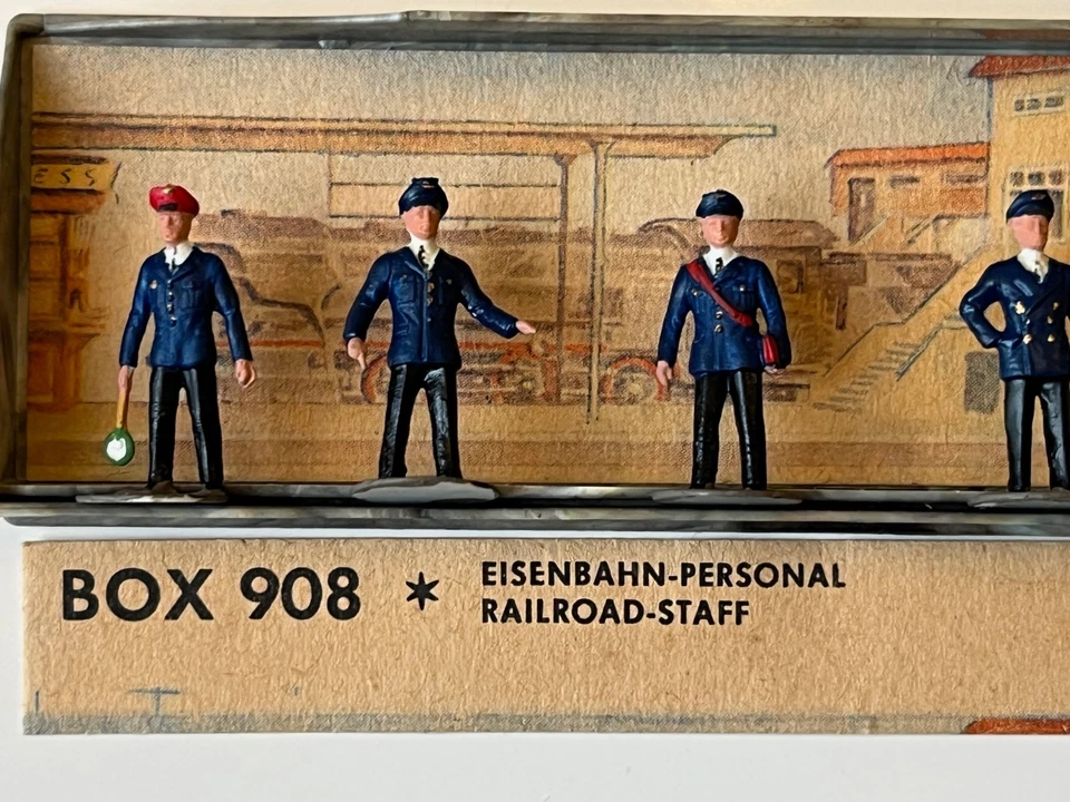 Vintage Walter Merten Box 908 Miniaturplastiken (HO Scale)Railroad Staff - Germ. - Image 2 of 4