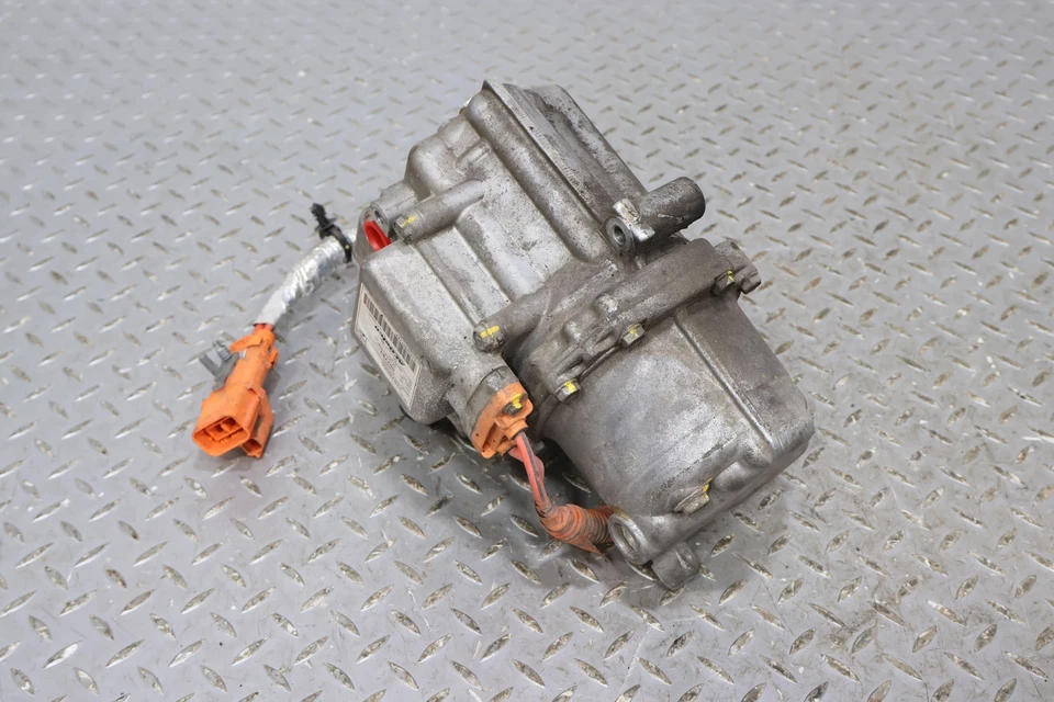 Электрический компрессор кондиционера 14-15 Cadillac ELR - Изображение 3 из 4