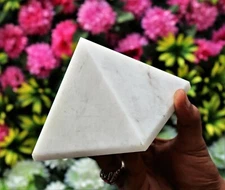 Natural 115MM White Jade Minerals Rock Spirit Healing Energy Stone Pyramid
