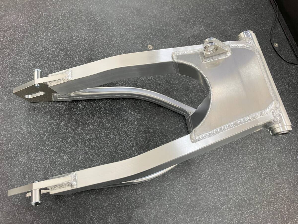 UEDA Racing RZ250/RZ350 アルミスイングアーム おまけつき ウエダ 