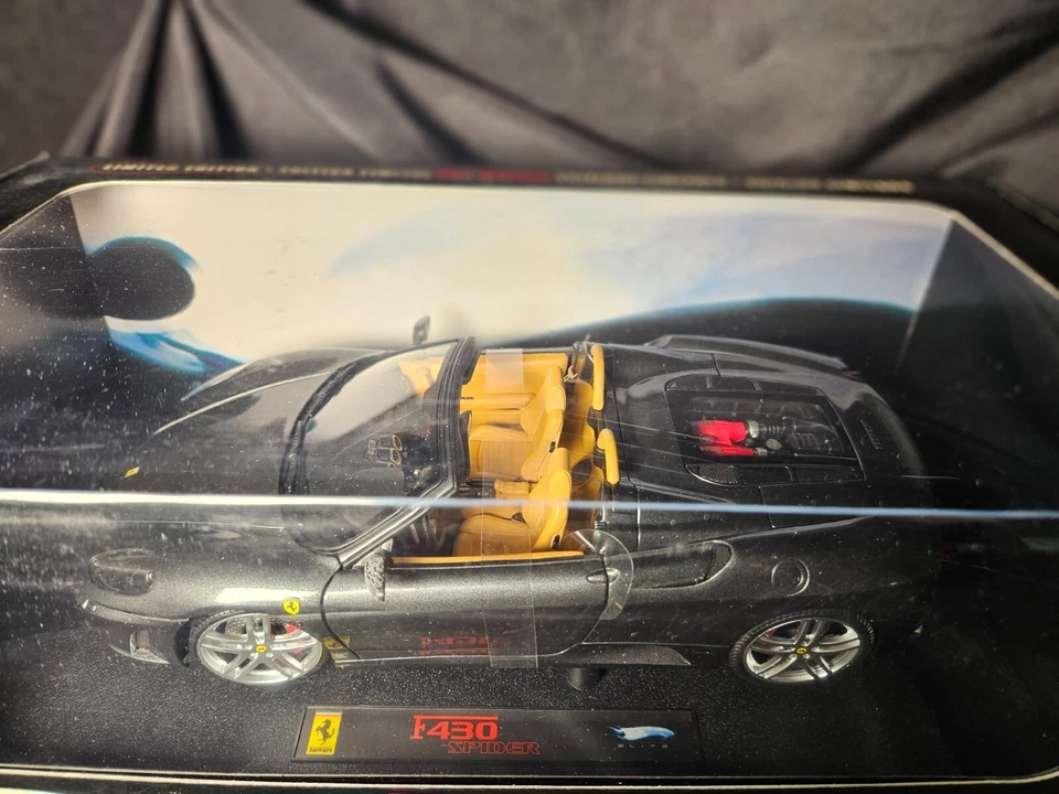 Hot Wheels Elite Ferarri F430 Spyder Gris Escala 1:18 Inv. #4841 Foto 3 de 4