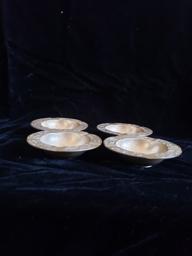 Set of 4 Antique Metal Ash Round Trays Decoration Small Plates Korea - Picture 8 of 12