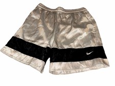 RARE MENS VINTAGE NIKE 100 WHITE NYLON SOCCER SHORTS LINED GLANZ SHINY MEDIUM M