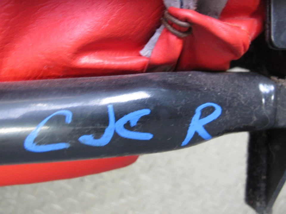 Chevrolet Corvette C4 1993 40th asiento derecho cuero cojín superior antorcha rojo OEM Foto 2 de 4