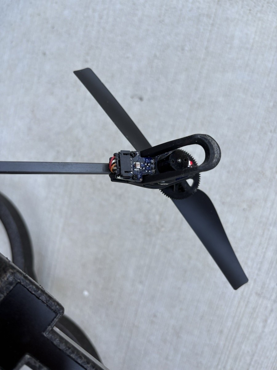 Parrot AR Drone 2.0 Power Edition Quadcopter used Once In Box