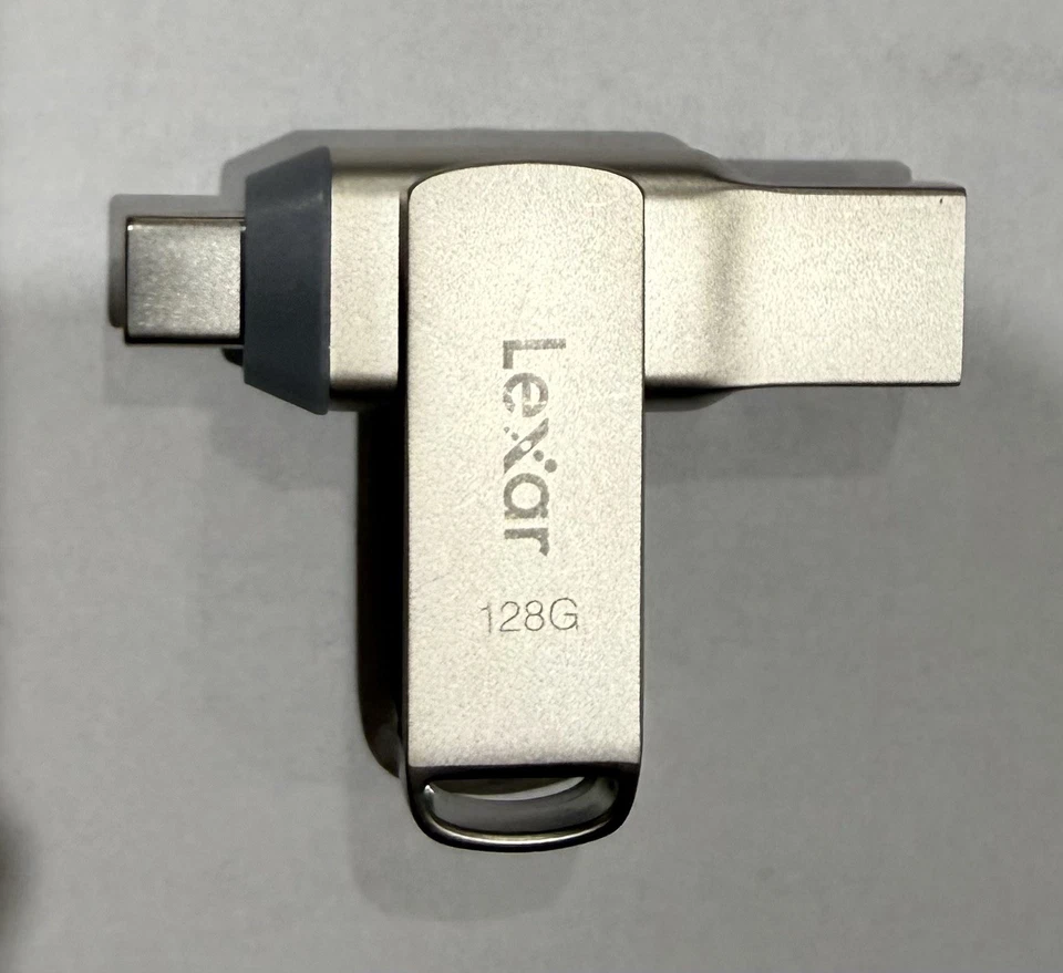 LEXAR 2 PACK 128GB DUAL DRIVE WITH USB-C & USB-A CONNECTORS- NEW! - Image 4 of 4