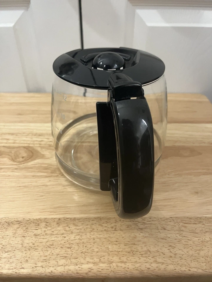 Gevalia 12 Cup Coffee Maker Model CM500 Part, Glass Carafe & Lid W/ Black Trim - Image 3 of 4