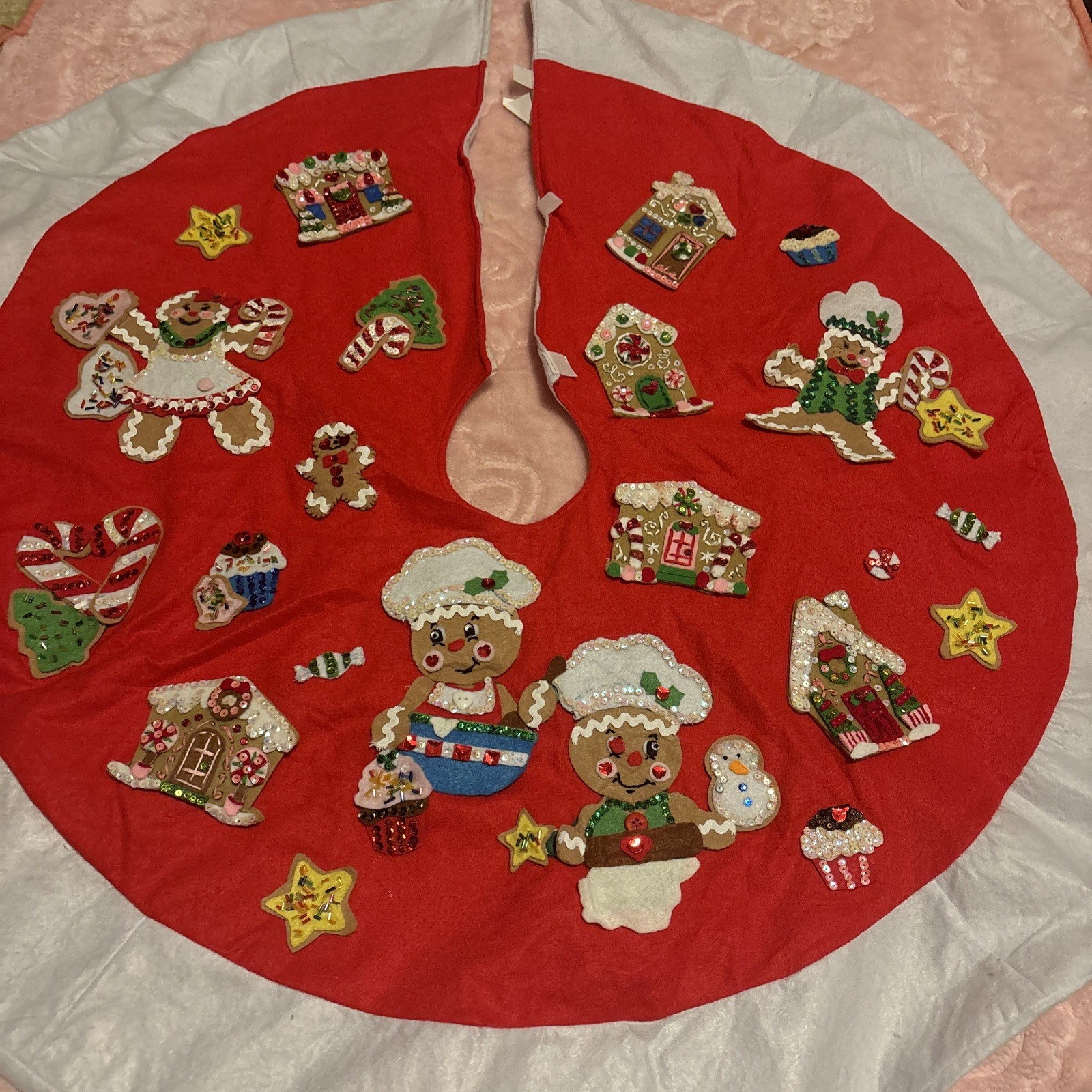 Glitzhome Santa Best Christmas tree skirt ,red And White ,40x 40