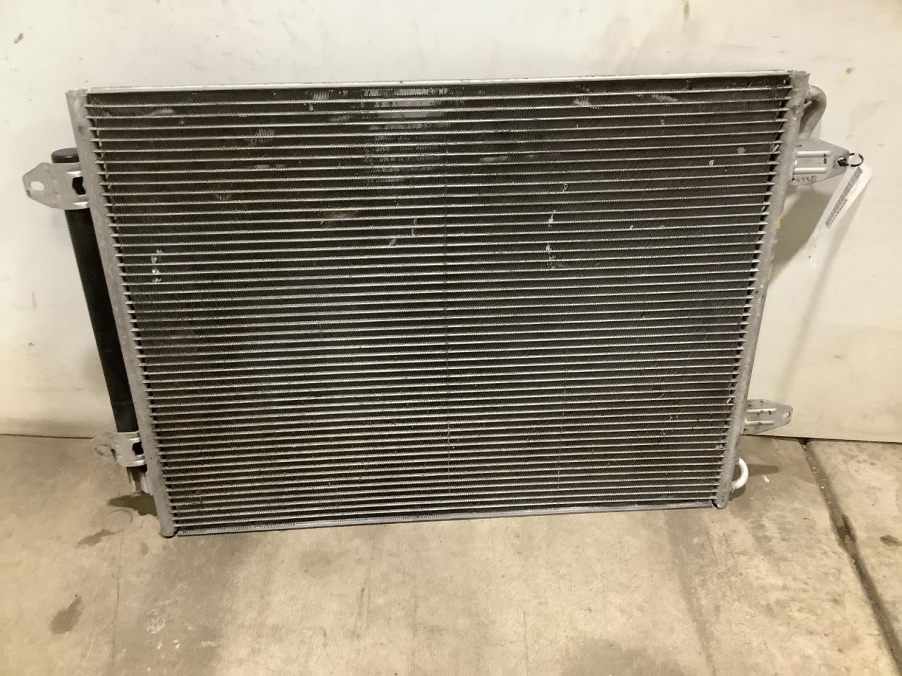 AC Condenser Fits 12-15 PASSAT 354428