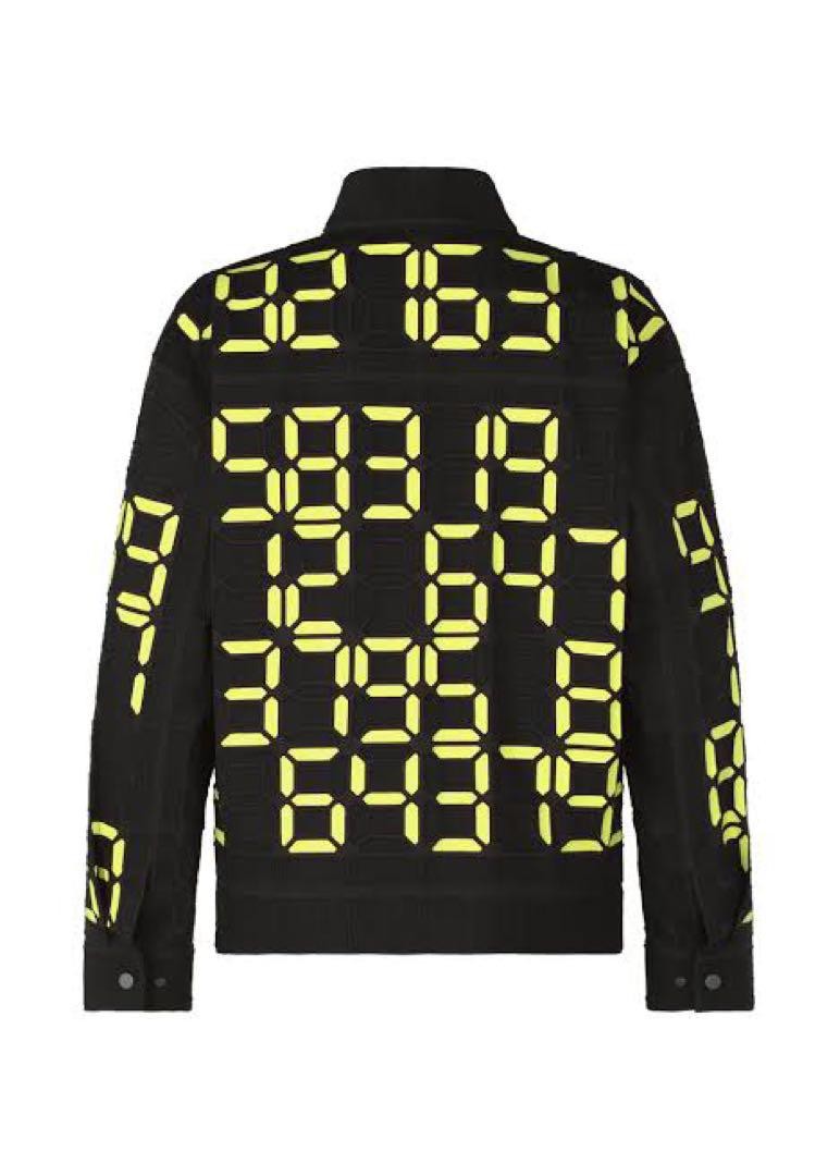 A-POC ABLE ISSEY MIYAKE TYPE-U 003 コート アイテムのご紹介「TYPE-U」 – isseymiyake.com