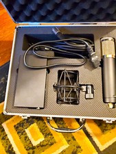 Lauten Audio La-320 Large Diaphragm Tube Condenser Microphone Black