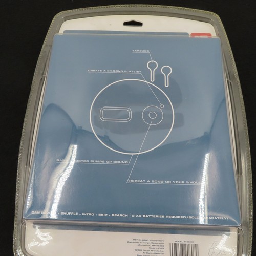 TruTech CD Player Personal Portable Earbuds Silver Bass Booster Hold Switch NEW - Picture 8 of 11