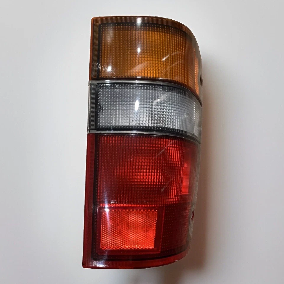 Conjunto de luz trasera Isuzu Trooper Acura SLX 1992-1999 OEM pasajero lado izquierdo Foto 2 de 4