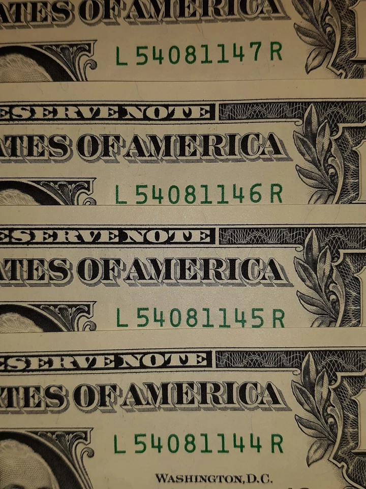 4 Consecutively Numbered 2013 Crisp New One Dollar Bills. - Image 2 of 3