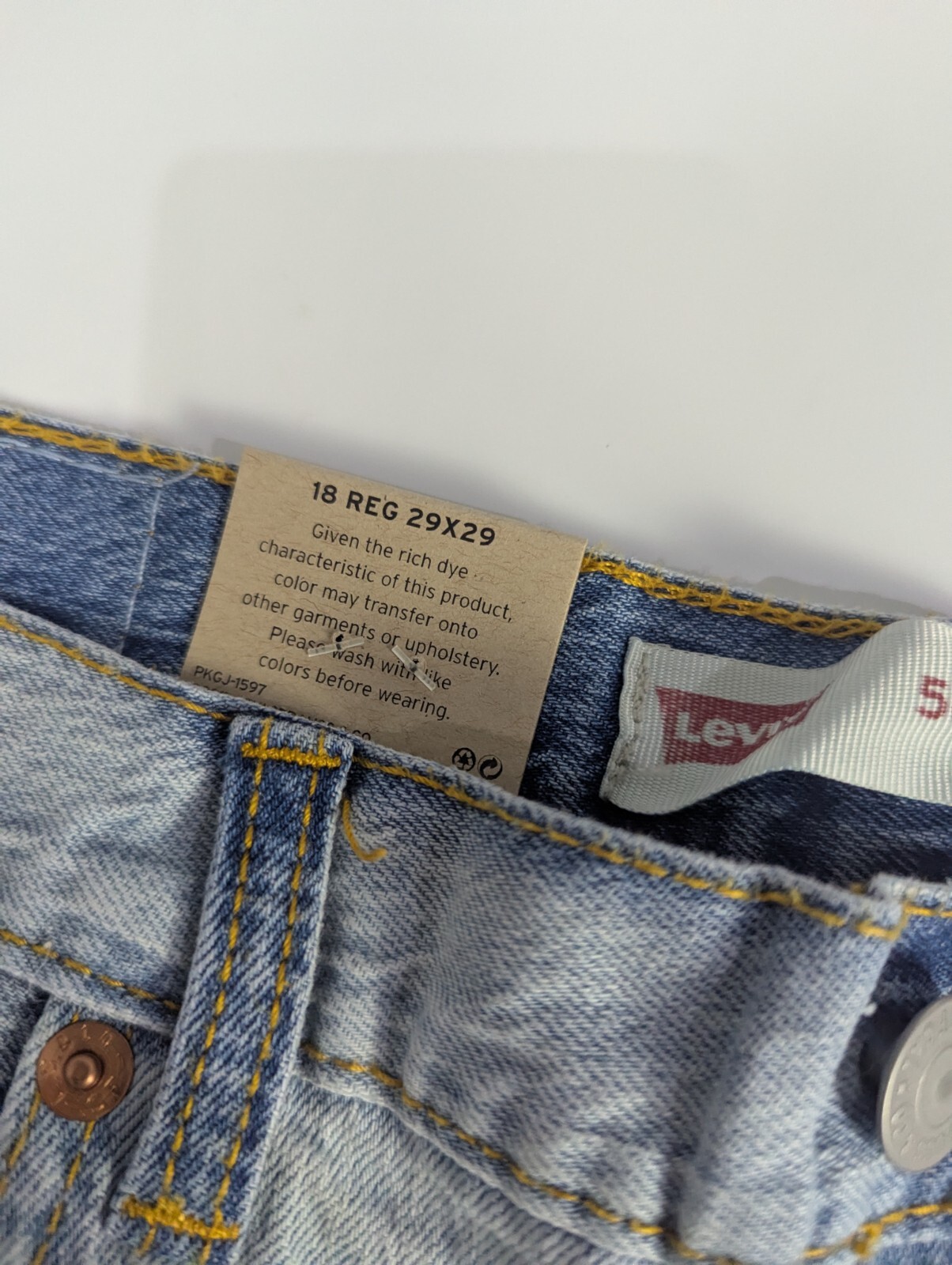 BNWT Levi 501 Skinny Stretch Jeans USA Import Waist 29 Leg 29 RRP £80 image 10