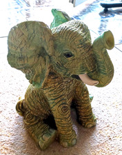 Elefant Garten Deko Figur, sitzend aus Kunststein Polyresin Höhe 30 cm