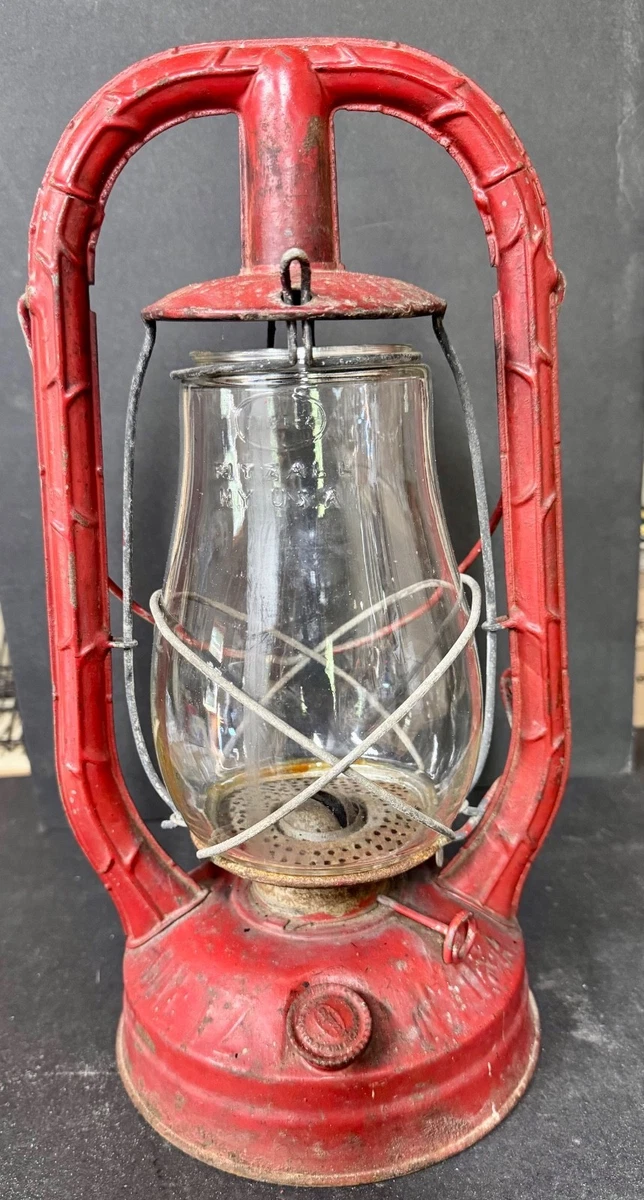 Dietz Monarch Lantern In Collectible Railroad Lanterns & Lamps for
