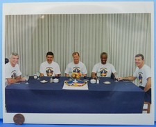 NASA PRESS PHOTO vtg STS-53 Space Shuttle DISCOVERY Astronaut Crew at Breakfast