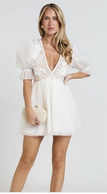 NWT SHOWPO AKSHIA MINI DRESS PUFF SLEEVE FLORAL DETAIL PLUNGE NECK (WHITE)  14 | eBay