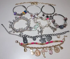 LOT CHARM BRACELETS ASSORTED LOT CHAIN STRETCH SHOE CHARMS MULTI COLOR #7