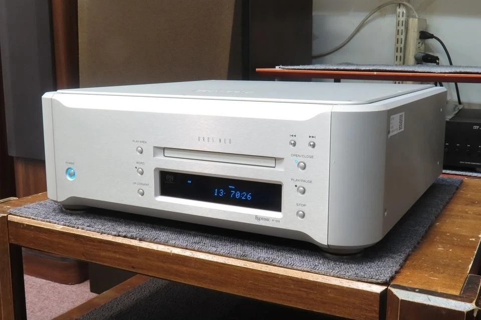 ESOTERIC P-03 SACD CD Transporte Audio Disco Deck, Funcionamiento Confirmado. Foto 3 de 4