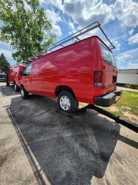 (LOCAL PICKUP ONLY) Passenger Right Fender Fits 08-19 21-24 FORD E350 VAN 413567 - Image 2 of 4