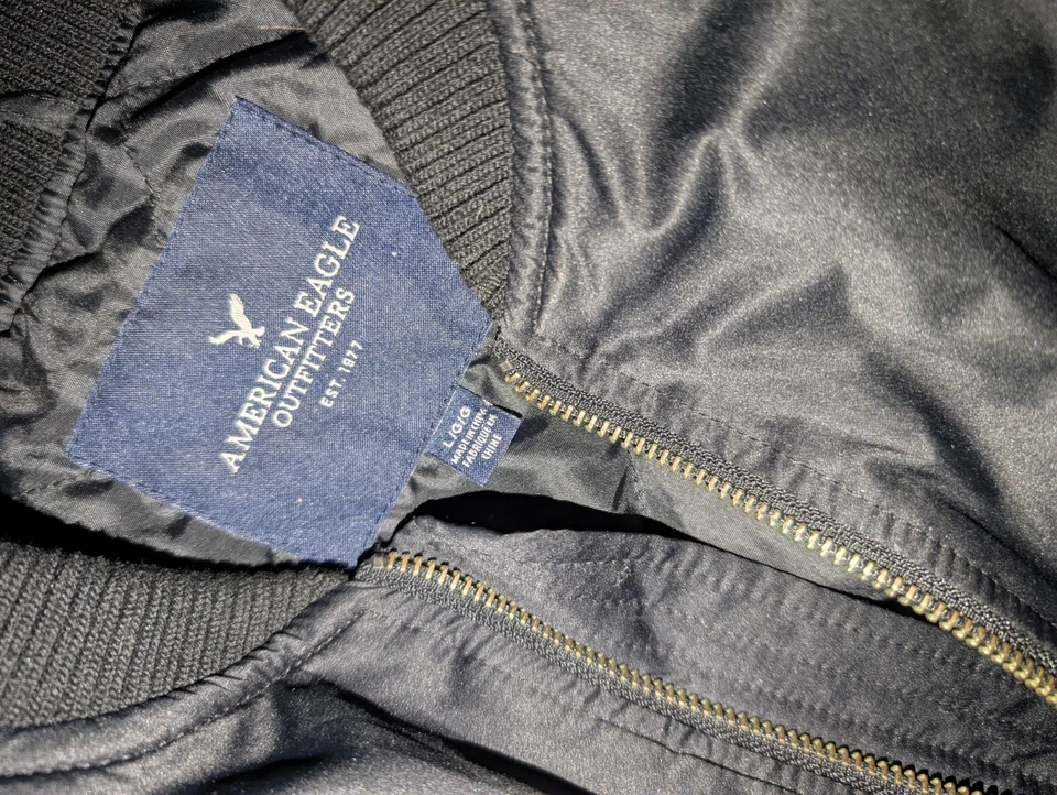 Men's American Eagle Insulated Bomber Jacket Black Size Large NICE! - Image 4 of 4