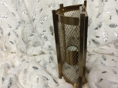 Industrial brass gold wall sconces metal wall light fixture with mesh shade - Picture 5 of 8