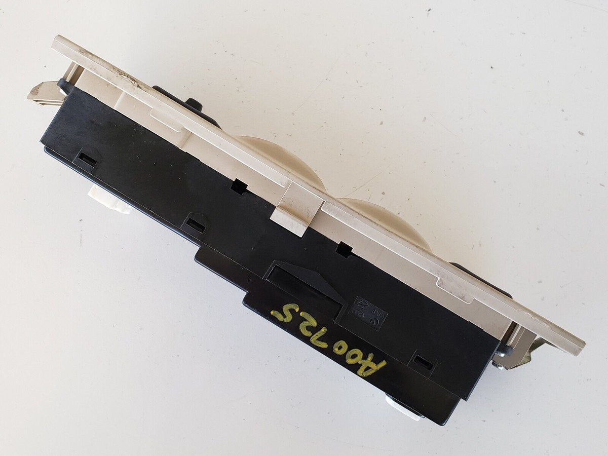 07-09 Kia Amanti 93570-3F855 Drivers Side Left Master Window