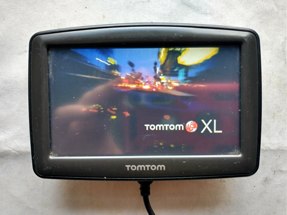 TomTom XL Portable Car 4.3" LCD Car GPS Navigation - Tested & Working - Image 2 of 4