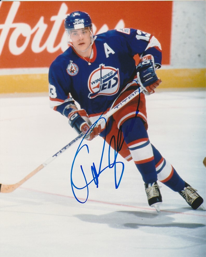 VINTAGE TEEMU SELANNE SIGNED WINNIPEG JETS 8x10 PHOTO #2 Autograph