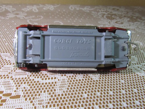 762Y Vintage 1966 Corgi 276 England Oldsmobile TORONADO Brown 1:43 - Picture 6 of 14