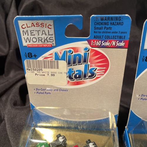 CLASSIC METAL WORKS  N SCALE  '53 WHITE 3000 TRACTORS  2 PACKS - 4-Pcs. New - Picture 3 of 8