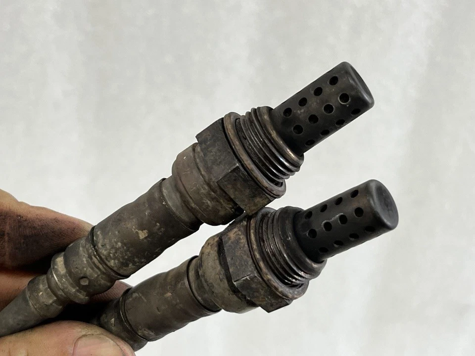 Par de sensores de oxígeno Lexus LS400 1995 1996 1997 Foto 3 de 3