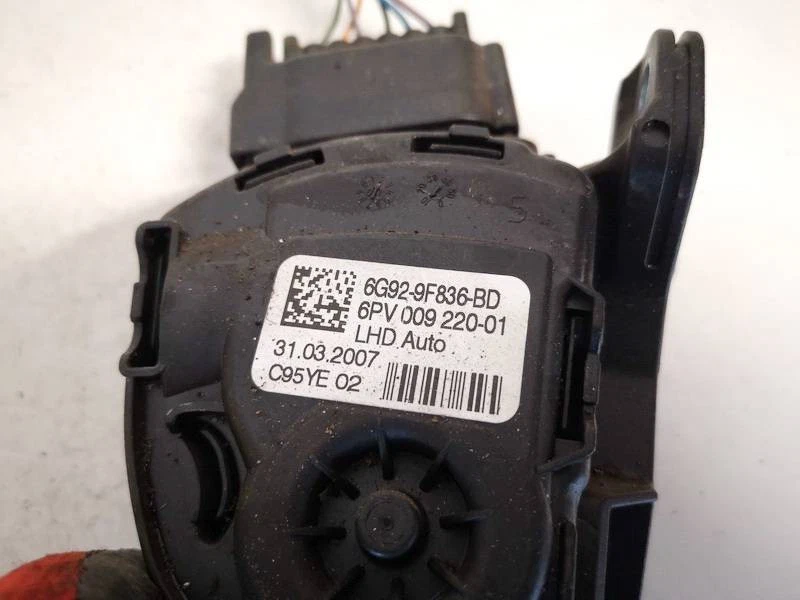 Volvo S80 2008 Accelerator throttle pedal (potentiometer) 6g929f83 FR2287967-37 - Photo 2/4