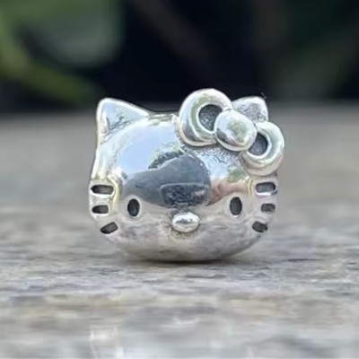 HELLO KITTY S925 STERLING SILVER EUROPEAN BRACELET CHARM BEAD & POUCH!