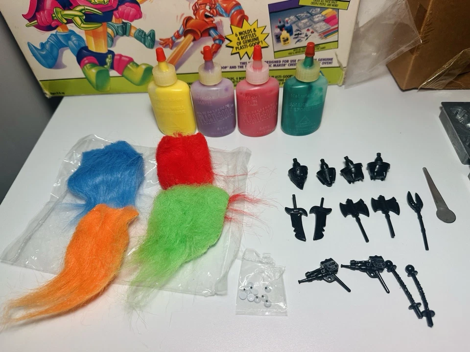 Vintage 1993 Creepy Crawlers Creator Pak Creatures Creeple Peeple near complete - Image 4 of 4