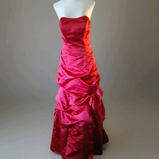 Morri Lee Red Formal Evening Gown Size 14 Ruched Satin Off Shoulders Fairycore 