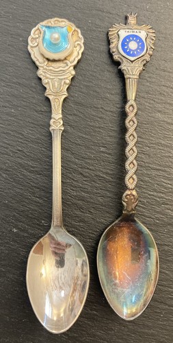 2 Collector Souvenir Spoons JAPAN MIKIMOTO PEARL ISLAND TAIWAN Ships Free