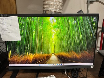LENOVO IDEACENTRE AIO 3 | i5-10TH | 8GB | 512GB SSD | WINDOWS 11 Home W/ Charger
